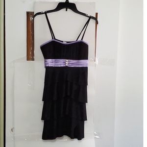 A Taboo Women's Dress Prom Evening Sleeveless Tiered Embellished Size L